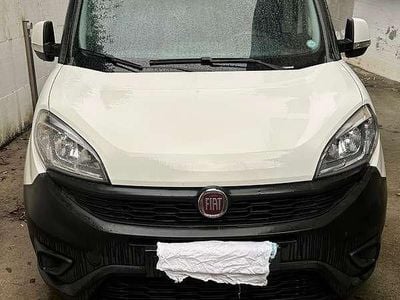 Usata Fiat Doblò 105 CV (77 kW) 2017 Bianco Monovolume
