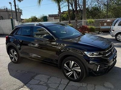 Usata VW T-Roc R-line 150 CV (110 kW) 2022 Nero SUV