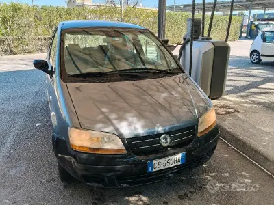 Usata Fiat Idea 95 CV (69 kW) 2005 Grigio Monovolume