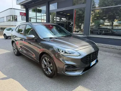 Usata Ford Kuga ST-Line X 152 CV (111 kW) 2021 Grigio SUV