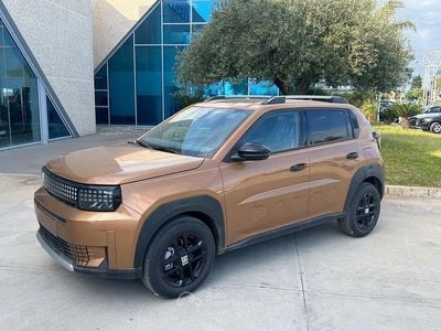 Nuova Fiat Grande Panda Icon 101 CV (74 kW) 2026 Bronze Utilitaria