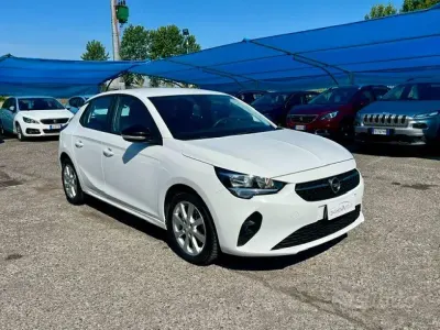Usata Opel Blitz Edition 102 CV (75 kW) 2022 Bianco Berlina
