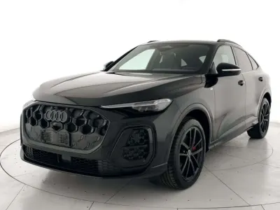 Nuova Audi Q5 Sportback Ambiente 204 CV (150 kW) 2026 Mythos black SUV