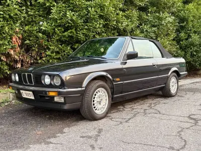 Usata BMW 320 Cabriolet 126 CV (92 kW) 1989 Blu/azzurro Cabrio