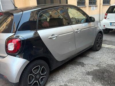 Begagnad Smart ForFour 71 HK (52 kW) 2019 Grå Halvkombi