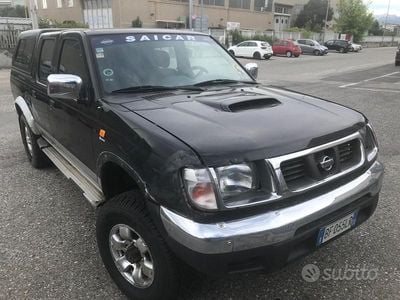 Usata Nissan Navara 103 CV (75 kW) 1999 Nero Pick-up