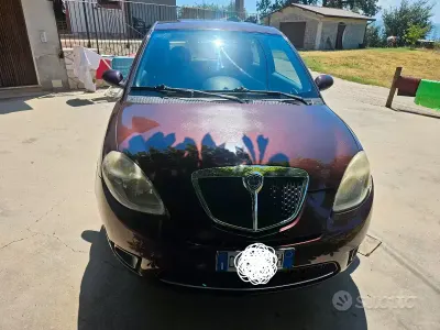 Usata Lancia Ypsilon 80 CV (58 kW) 2009 Utilitaria