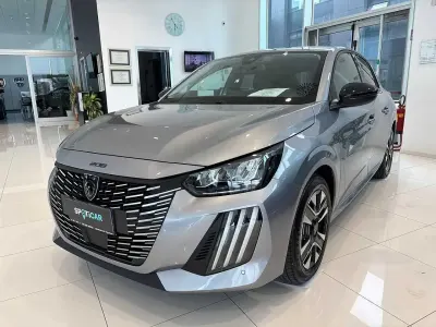 Usata Peugeot 208 Allure 101 CV (74 kW) 2025 Grigio Utilitaria