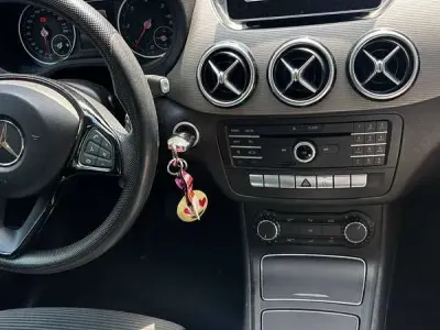 Usata Mercedes B180