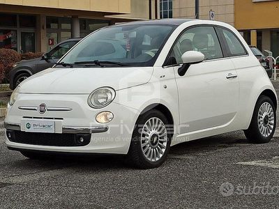 Bianco Usata 2009 Fiat 500 Lounge Utilitaria | 5900 € (Buon prezzo)