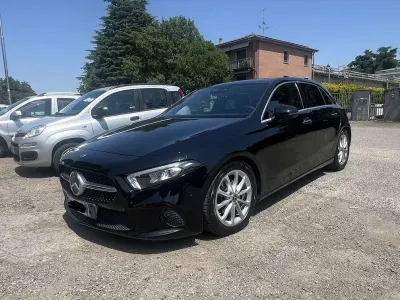 Usata Mercedes A180 109 CV (80 kW) 2018 Berlina