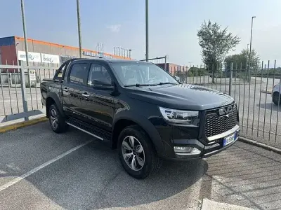 Usata EVO Cross 4 136 CV (100 kW) 2025 Nero Pick-up