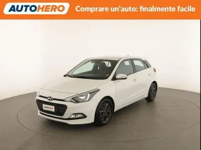 Usata Hyundai i20 Blackline 85 CV (62 kW) 2017 Bianco Utilitaria