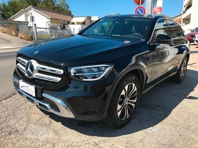 Usata Mercedes GLC220 Executive 194 CV (142 kW) 2021 Nero pastello SUV