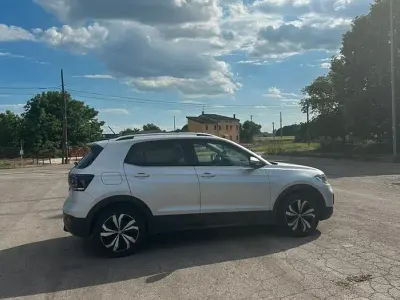 Usata VW T-Cross 95 CV (69 kW) 2020 Grigio SUV