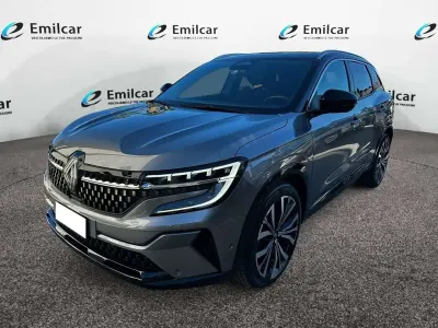 Usata Renault Austral Iconic 129 CV (94 kW) 2023 Be style seoul grigio scisto t SUV