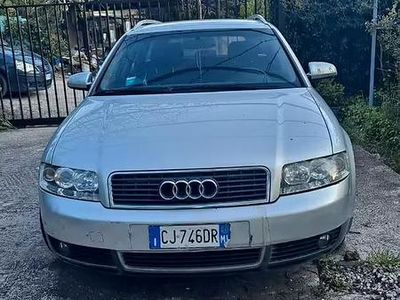 Usata Audi A4 130 CV (95 kW) 2003 Grigio Station wagon
