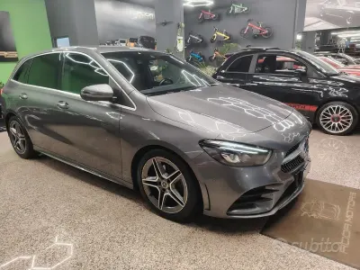 Usata Mercedes B200 Premium 150 CV (110 kW) 2019 Grigio Utilitaria