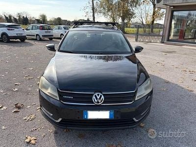 Usata VW Passat 105 CV (77 kW) 2012 Nero Station wagon