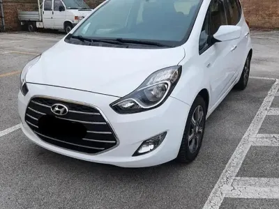 Usata Hyundai ix20 90 CV (66 kW) 2017 Bianco Utilitaria
