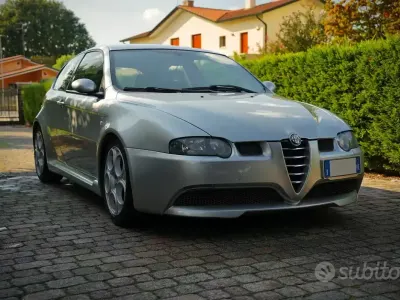Usata Alfa Romeo 147 250 CV (183 kW) 2003 Utilitaria