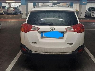Usata Toyota RAV4 Lounge 150 CV (110 kW) 2015 Bianco SUV