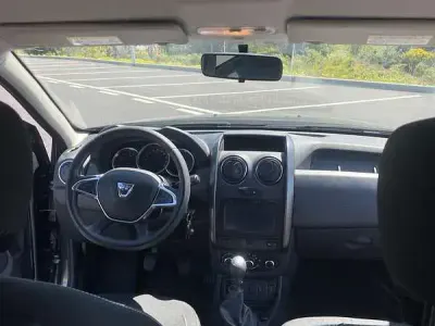 Usata Dacia Duster Lauréate 109 CV (80 kW) 2017 Verde SUV