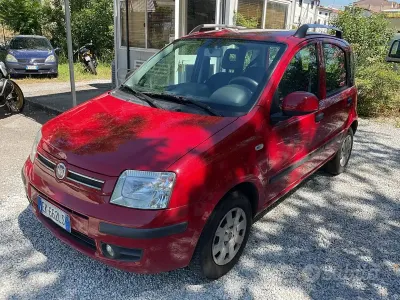 Usata Fiat Panda Dynamic 60 CV (44 kW) 2011 Rosso Utilitaria