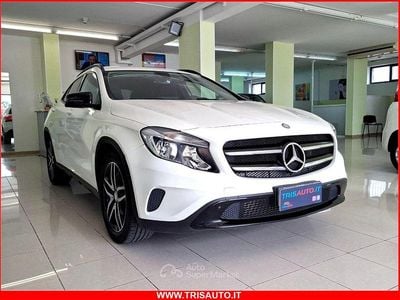 Usata Mercedes GLA200 137 CV (100 kW) 2016 Bianco(met.) SUV