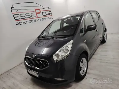 Usata Kia Venga 90 CV (66 kW) 2019 Grigio Utilitaria