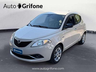 Gebraucht Lancia Ypsilon Silver 69 PS (50 kW) 2016 Weiß Kleinwagen