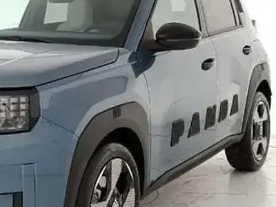 Usata Fiat Grande Panda La Prima 101 CV (74 kW) 2025 Utilitaria