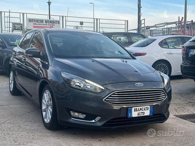 Usata Ford Focus Titanium 125 CV (91 kW) 2016 Grigio Berlina