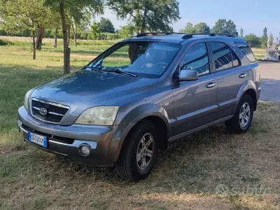Usata Kia Sorento 140 CV (102 kW) 2003 Grigio SUV