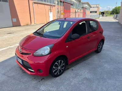 Usata Toyota Aygo Connect Style 68 CV (50 kW) 2012 Other Utilitaria