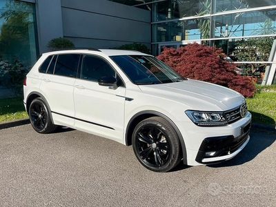 Usata VW Tiguan R-line 150 CV (110 kW) 2019 Bianco SUV