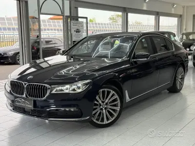 Usata BMW 730 Comfort Edition 265 CV (194 kW) 2018 Bluazzurro Berlina