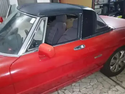 Usata Alfa Romeo Spider 106 CV (77 kW) 1992 Rosso Cabrio