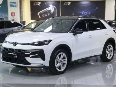 Nuova VW T-Roc Life 150 CV (110 kW) 2026 Bianco SUV
