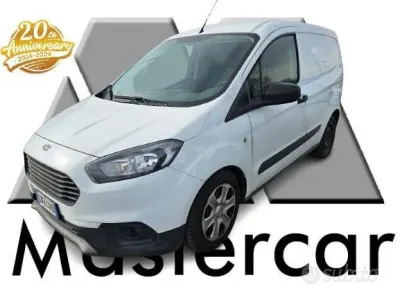 Begagnad Ford Transit Trend 101 HK (74 kW) 2023 Vit Van