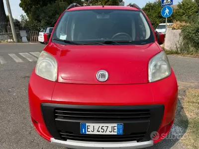 Usata Fiat Qubo Trekking 95 CV (69 kW) 2011 Rosso Monovolume
