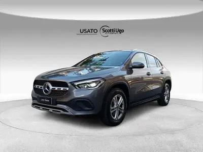 Usata Mercedes GLA200 150 CV (110 kW) 2023 Grigio SUV