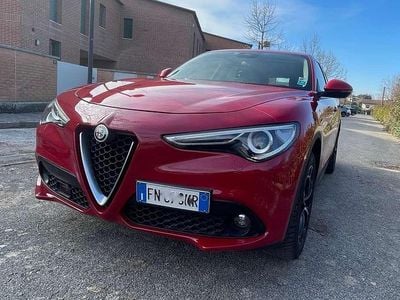 Usata Alfa Romeo Stelvio Business 209 CV (153 kW) 2018 Rosso SUV