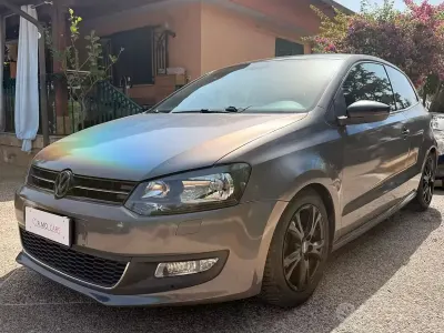 Usata VW Polo Trendline 75 CV (55 kW) 2013 Grigio Utilitaria