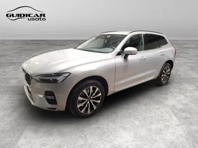 Usata Volvo XC60 Core 197 CV (144 kW) 2023 Argento SUV