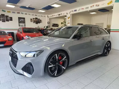 Usata Audi RS6 Ambiente 600 CV (441 kW) 2021 Grigio Station wagon