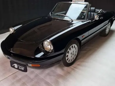 Usata Alfa Romeo Spider 159 CV (116 kW) 1992 Nero Cabrio
