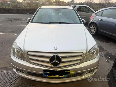 Usata Mercedes C220 Avantgarde 170 CV (125 kW) 2009 Grigio Berlina
