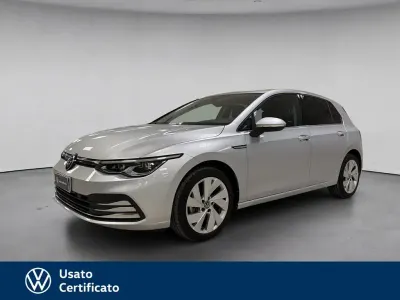 Usata VW Golf VII Style 130 CV (95 kW) 2020 Grigio pastello