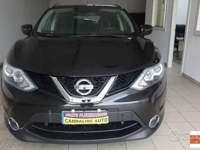 Używany Nissan Qashqai 360º 110 KM (80 kW) 2016 Czarny SUV
